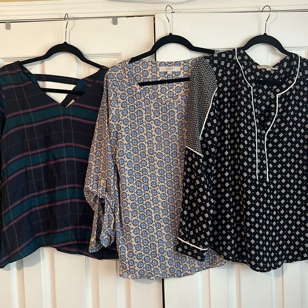 Various Loft Size Medium Shirts - image 6